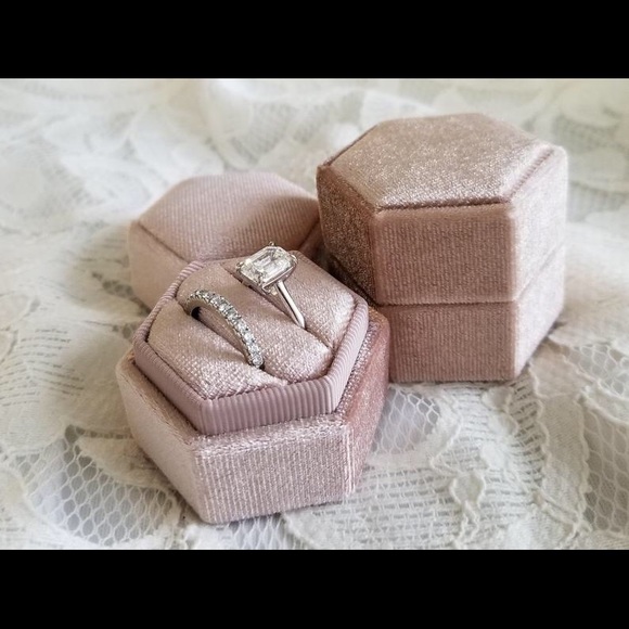Velvet Ring Box - Picture 2 of 5